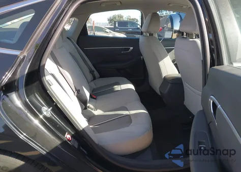 2021 Hyundai Sonata Se z USA, uszkodzony, nr VIN 5NPEG4JA2MH064825